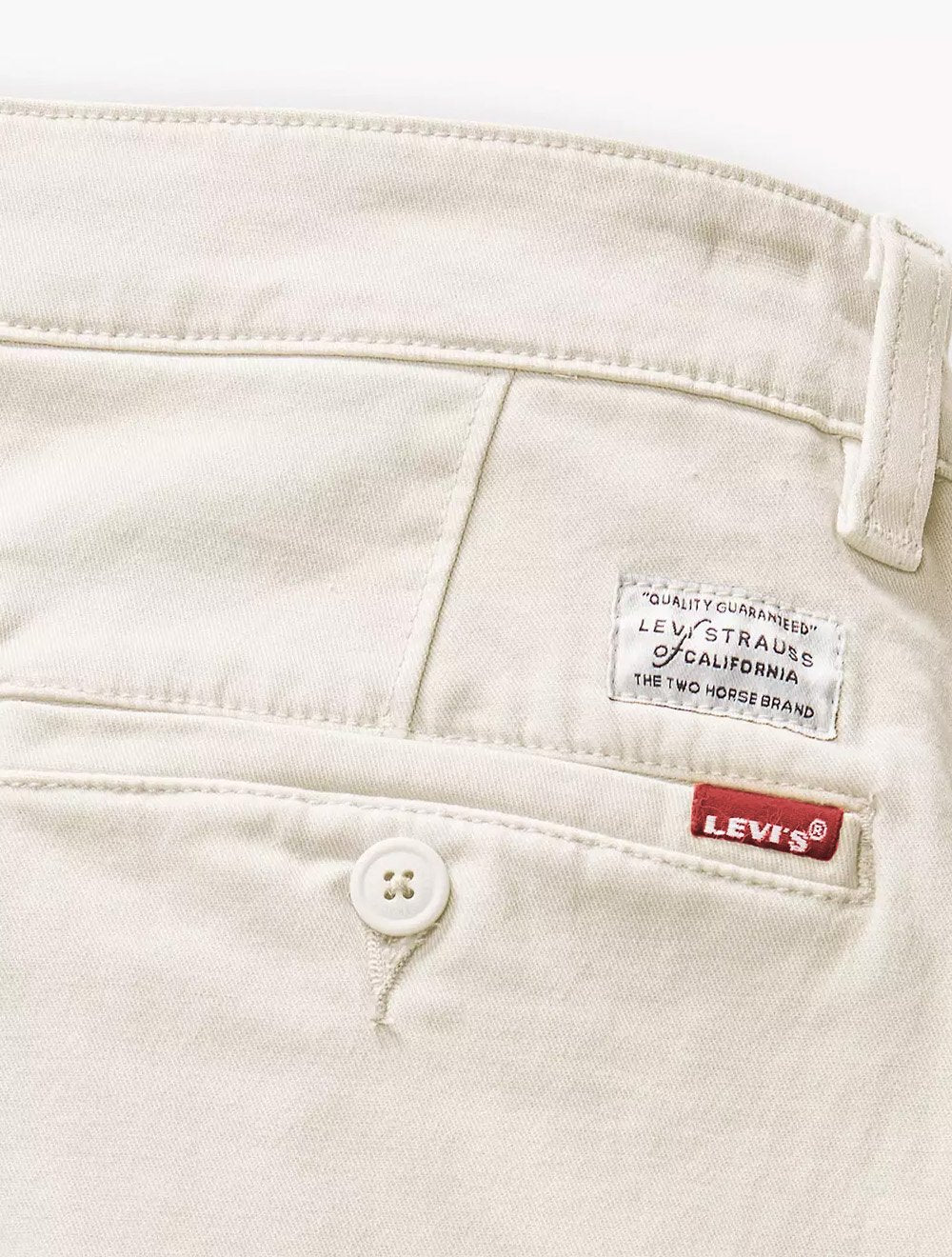 Calça Levis Masculina de Sarja Slim Taper XX Chino Off White