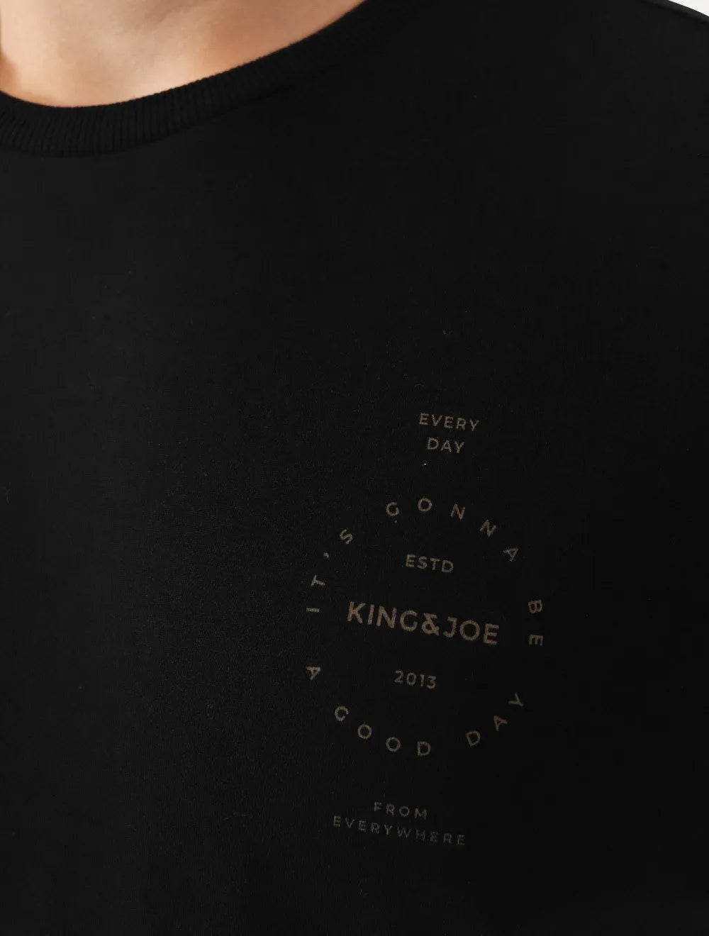 Camiseta King & Joe Masculina Good Day Logo Peito Preto