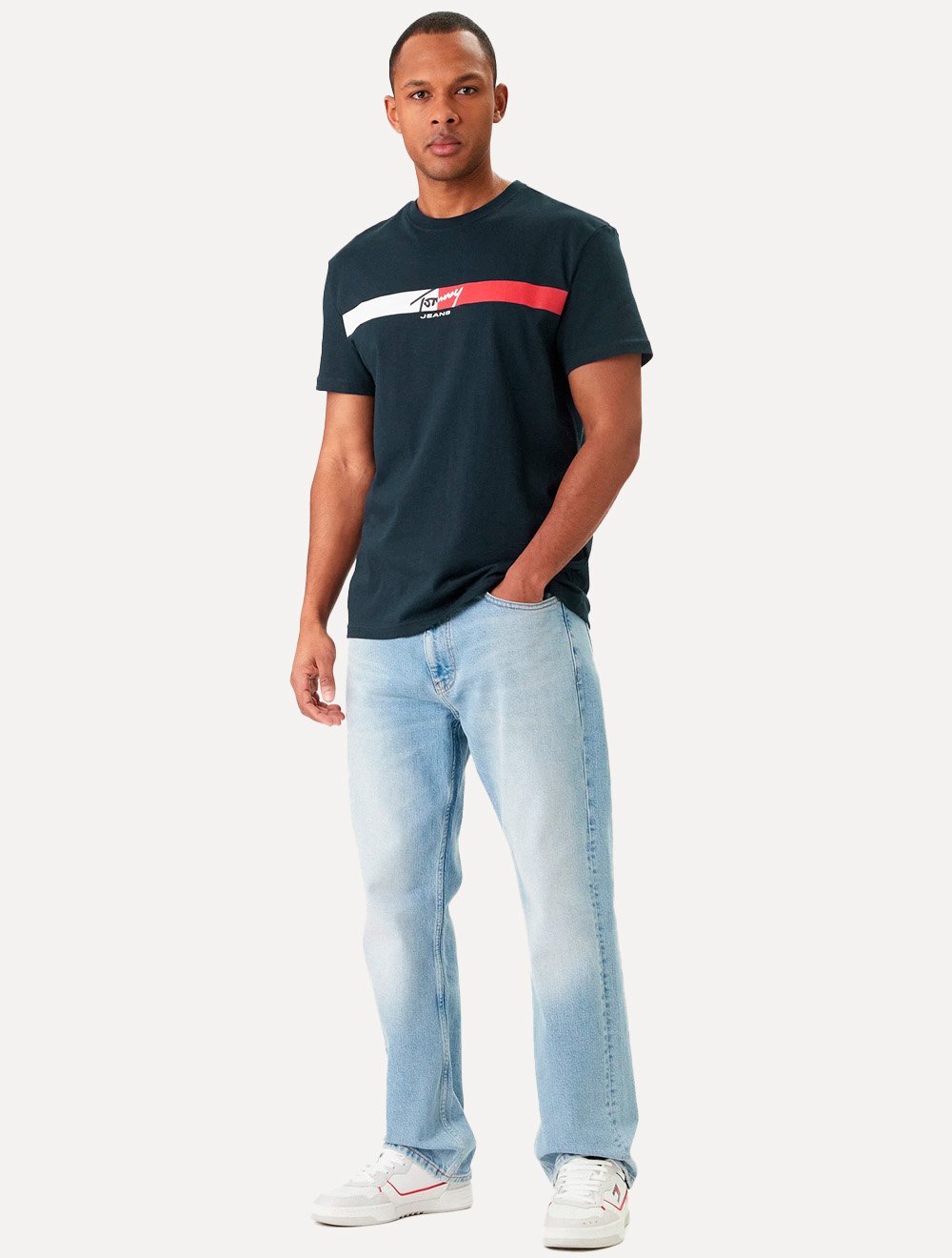 Camiseta Tommy Jeans Masculina Regular Signature Stripe Azul Marinho