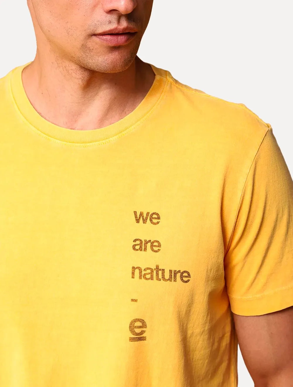 Camiseta Osklen Masculina Slim Stone We Are Nature Amarela