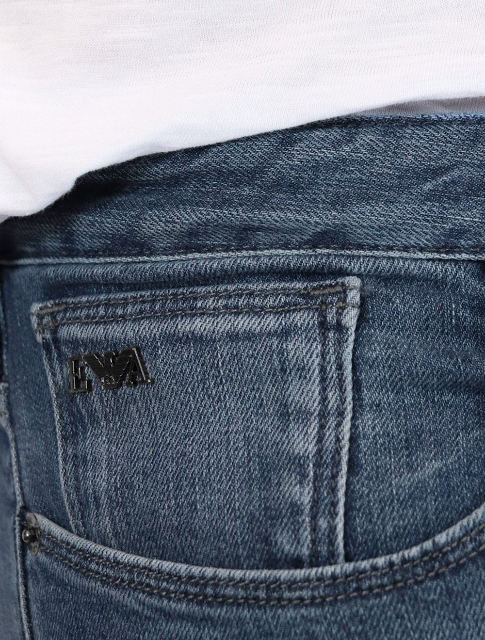Calça Jeans Empório Armani Masculina J06 Slim Fit 5 Pockets Azul Índigo Médio
