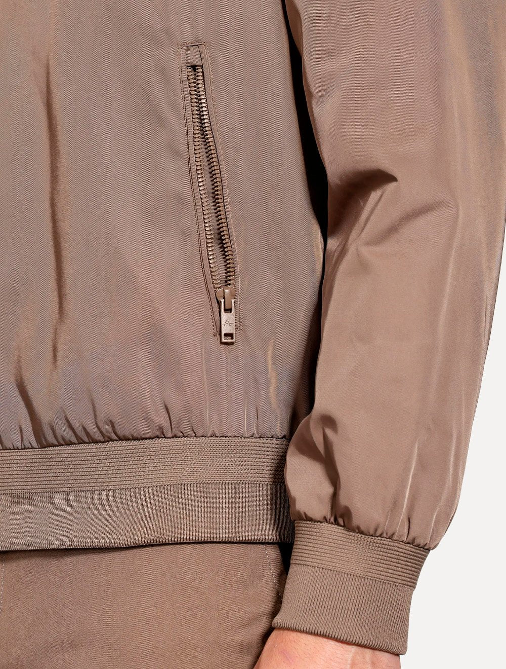 Jaqueta Aramis Masculina Nylon Bomber Liquid Repeller Marrom