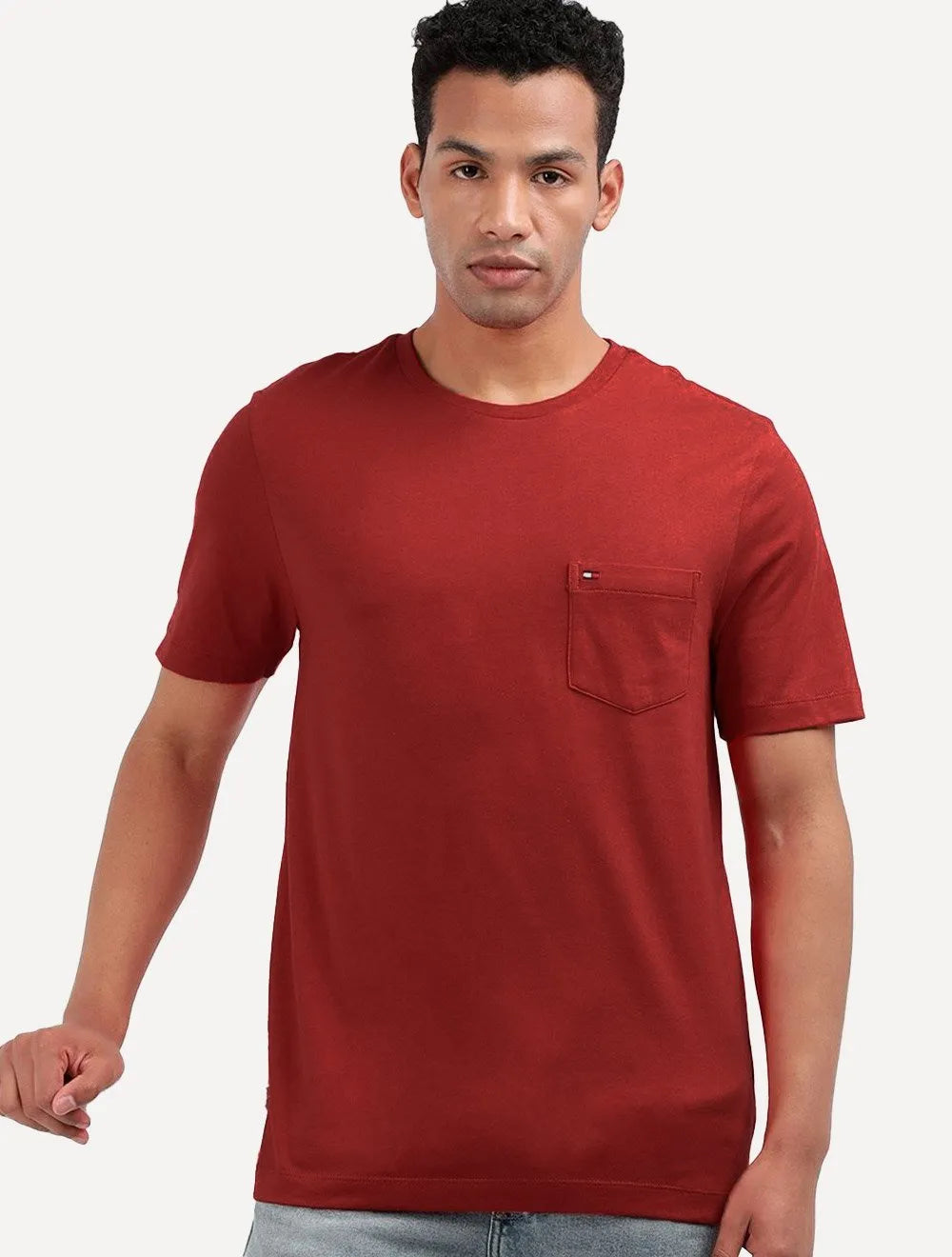 Camiseta Tommy Jeans Masculina Regular Pocket Vermelha