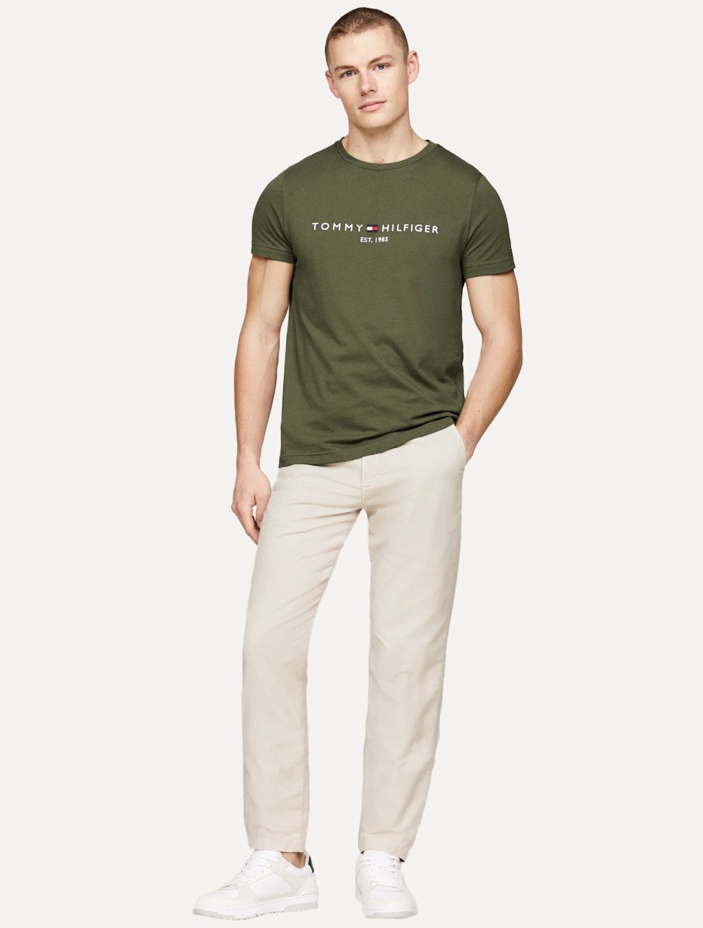 Camiseta Tommy Hilfiger Core Logo Tee Verde Musgo