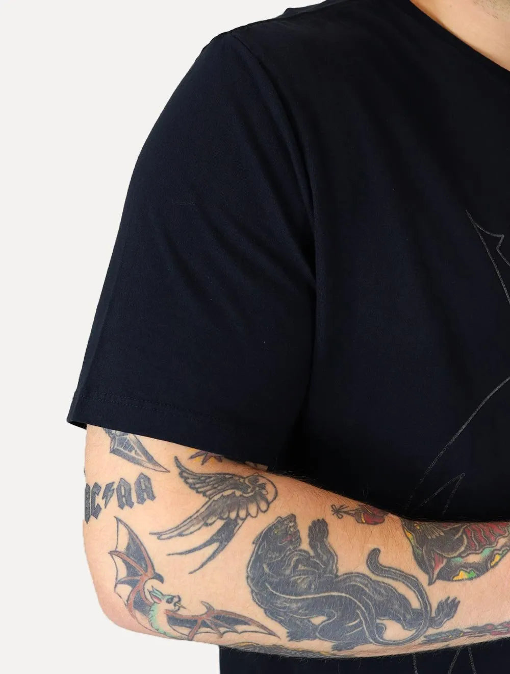 Camiseta Von der Volke Masculina Origineel Outline Crown Azul Marinho