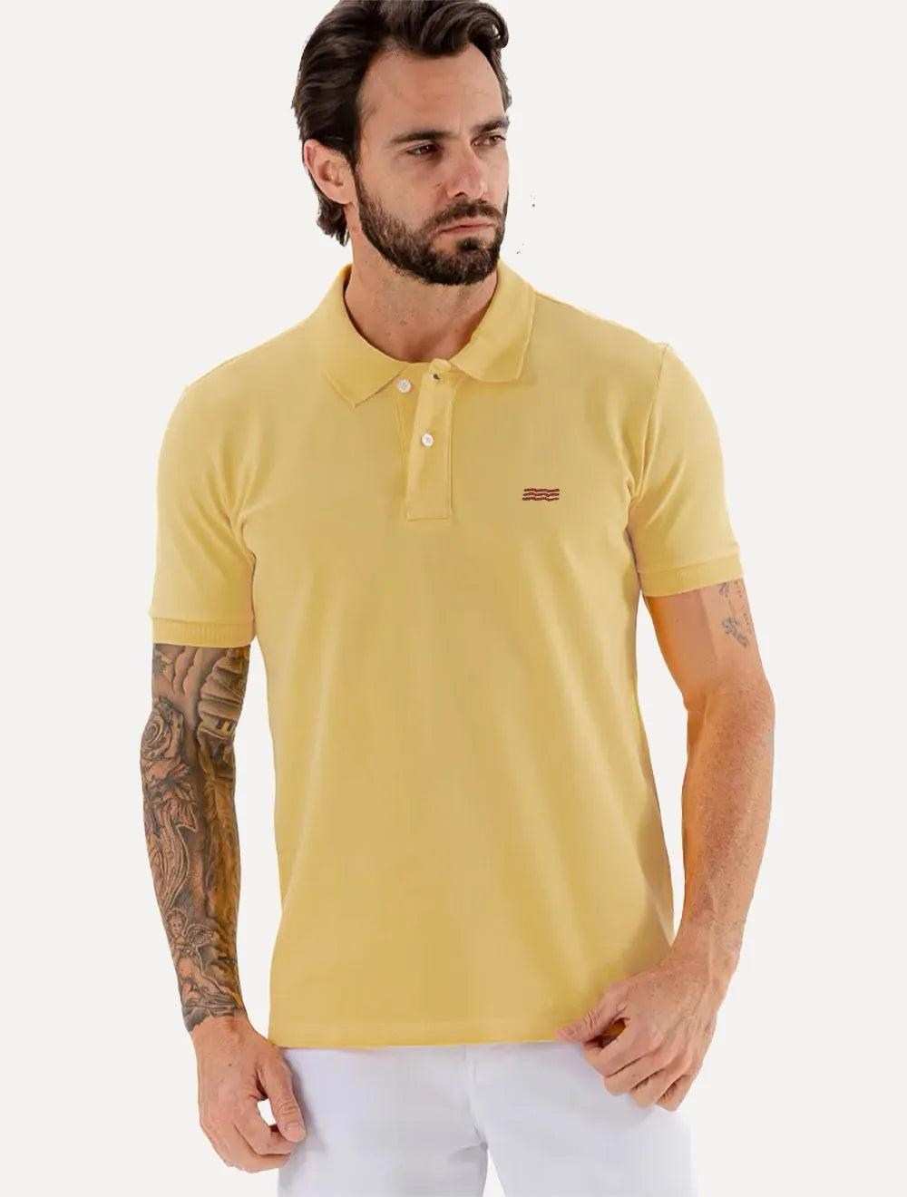 Polo King & Joe Masculina Piquet Regular Brown Logo Amarela