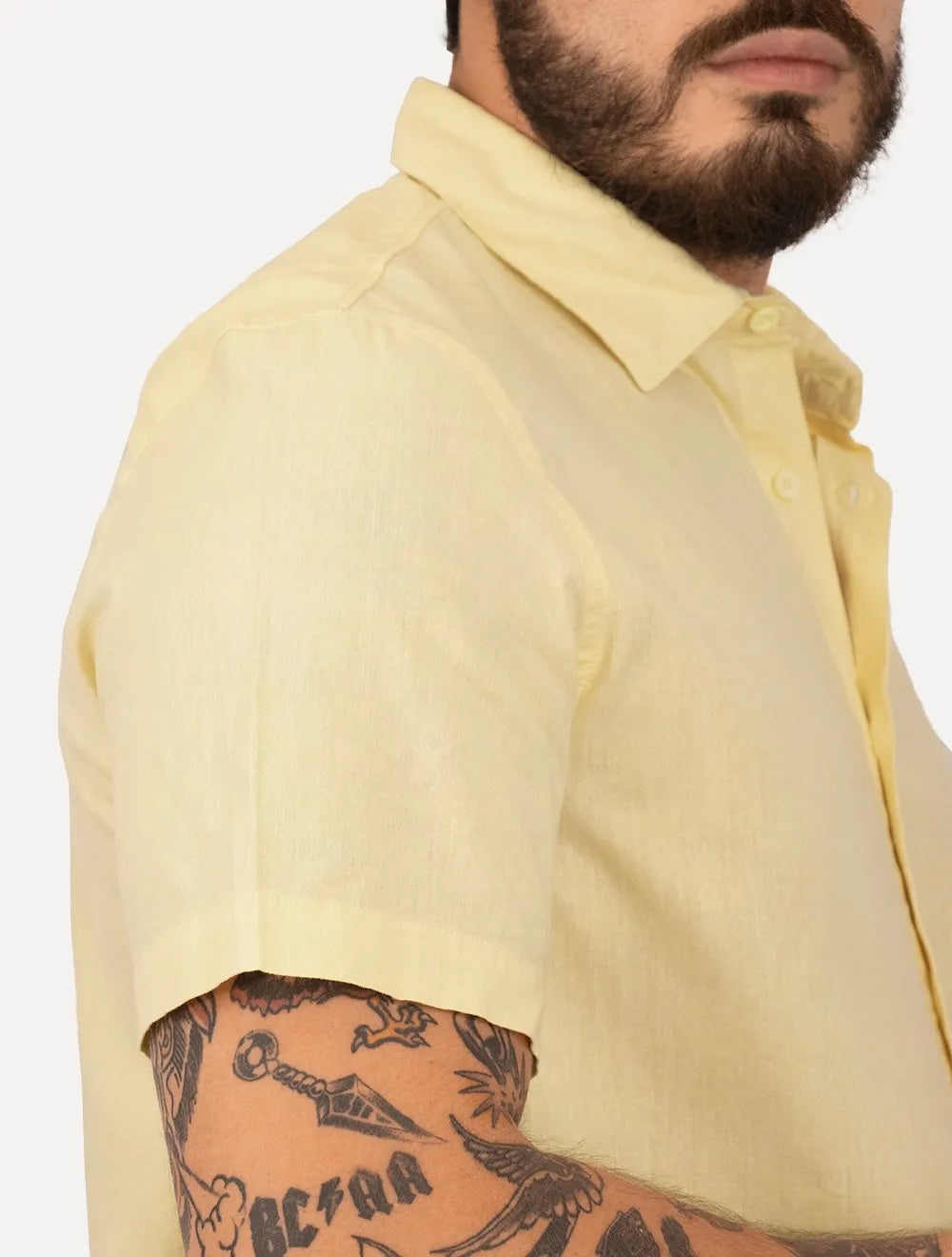 Camisa John John Masculina Regular Manga Curta Marc Linen Blend Amarela