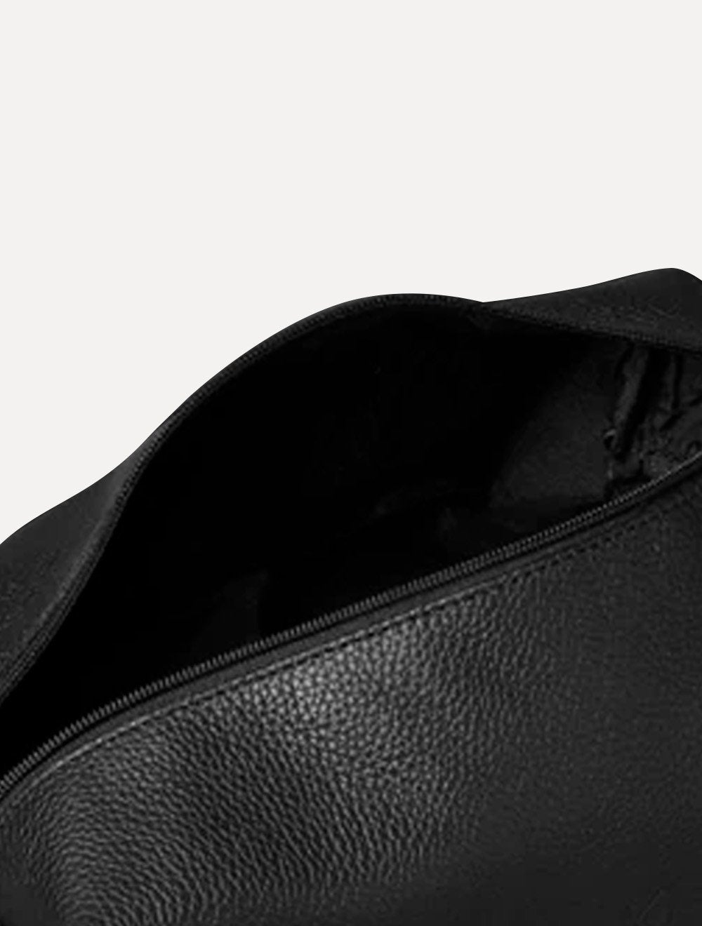 Necessaire Calvin Klein Jeans Lisa Couro Preta
