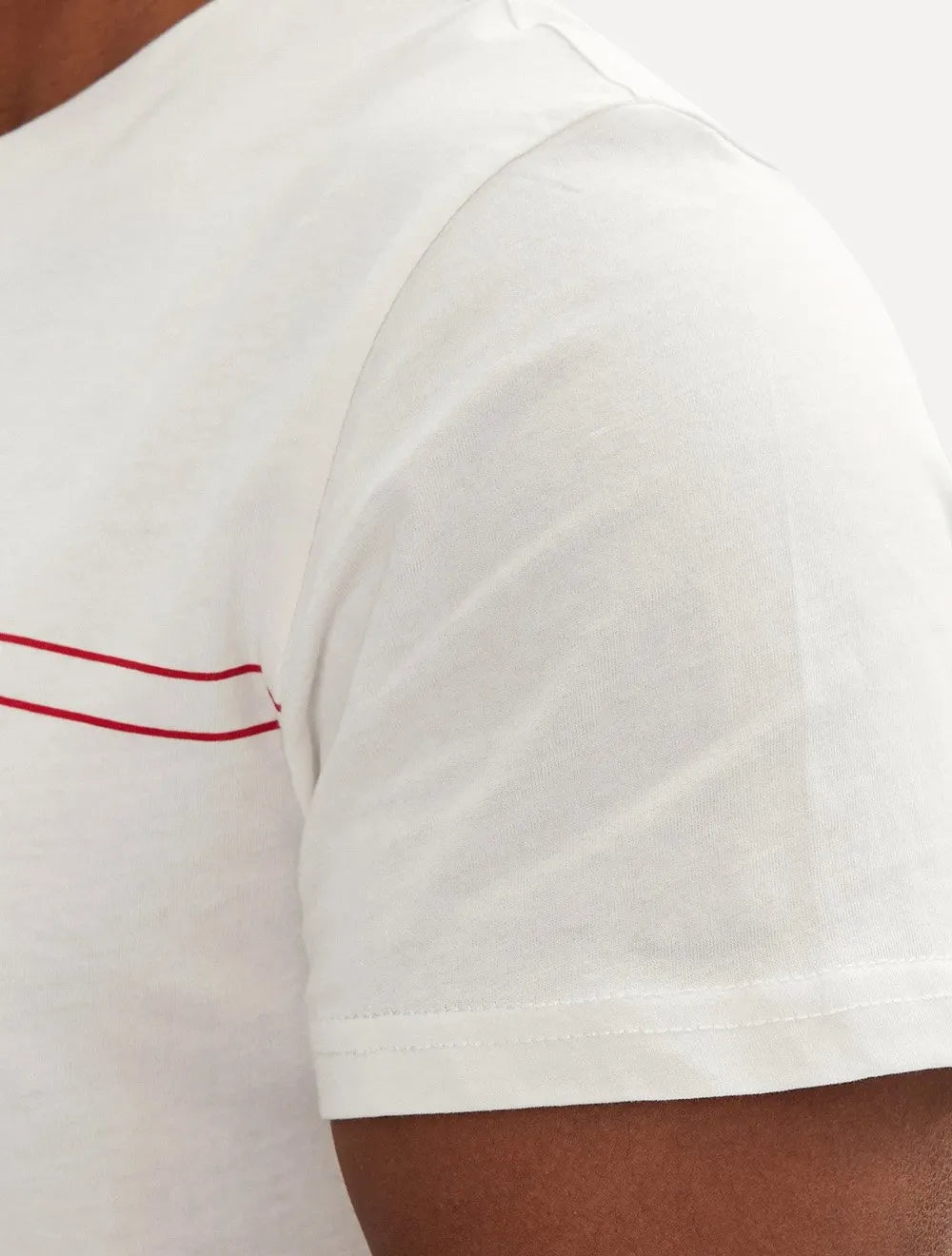 Camiseta Tommy Jeans Masculina Core Linear Stripe Logo Branca