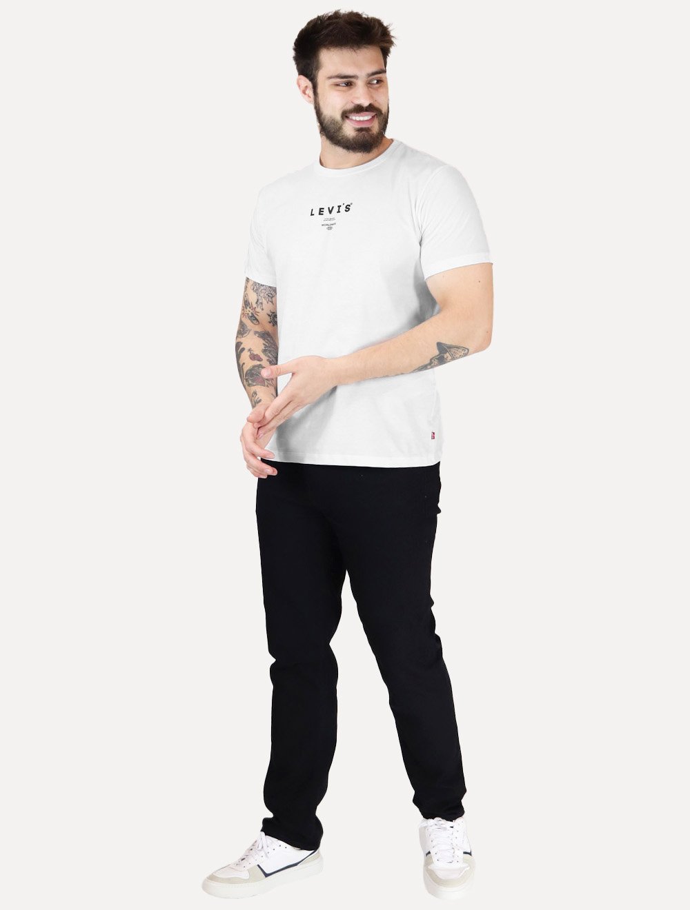 Camiseta Levis Masculina Standard Center Logo Worldwide Branca