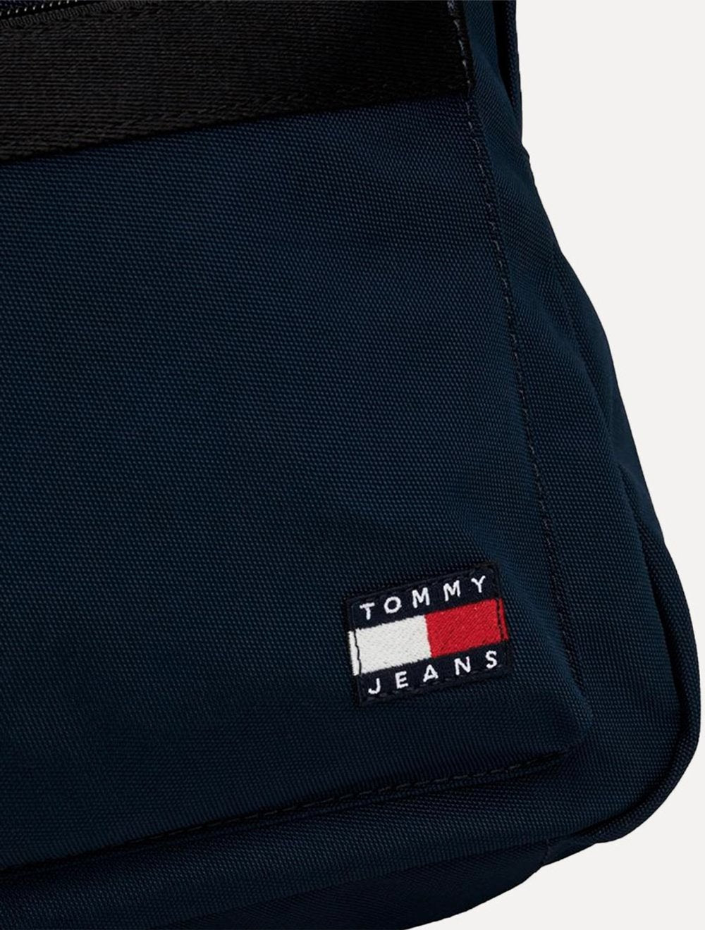 Mochila Tommy Jeans Ess Daily Dome Azul Marinho