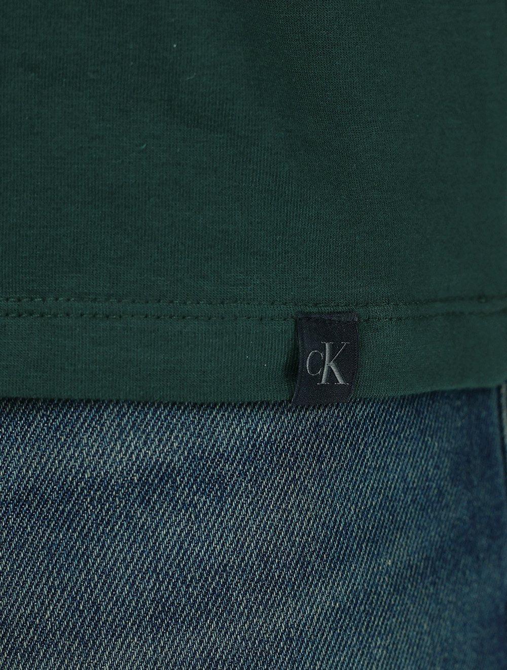 Camiseta Calvin Klein Jeans Masculina Lisa Cotton Verde Escuro