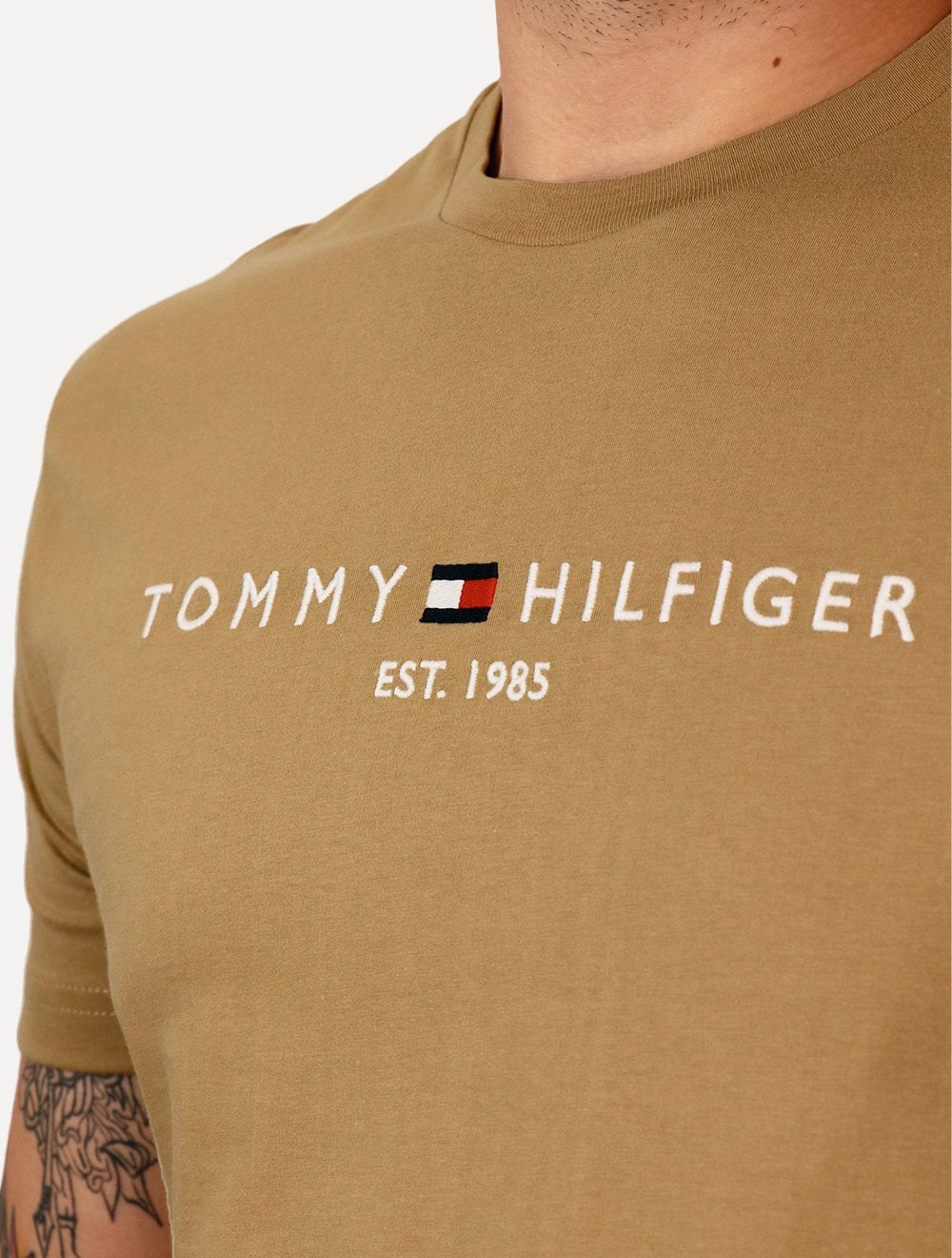 Camiseta Tommy Hilfiger Masculina Light Core Logo Tee Cáqui