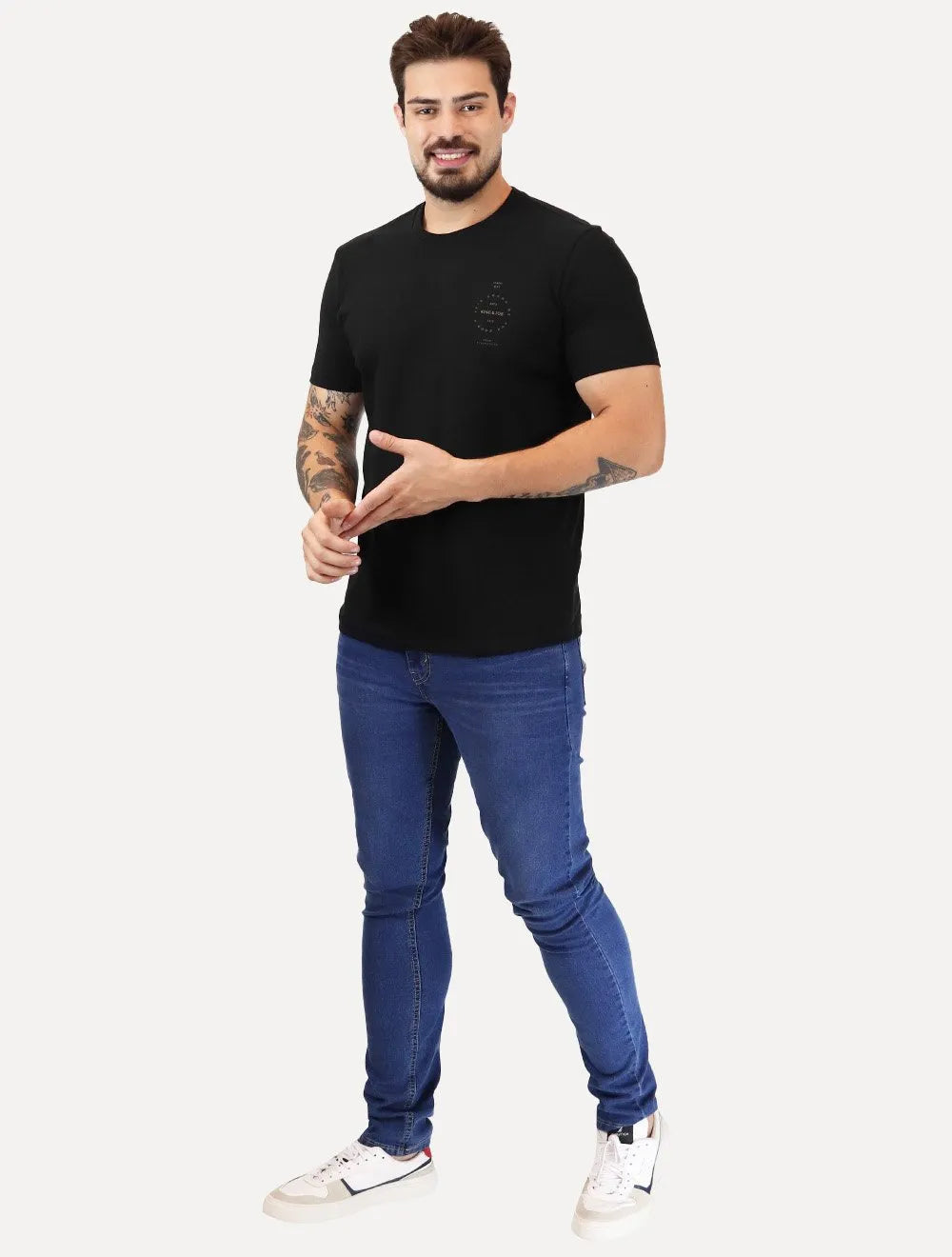 Camiseta King & Joe Masculina Good Day Logo Peito Preto