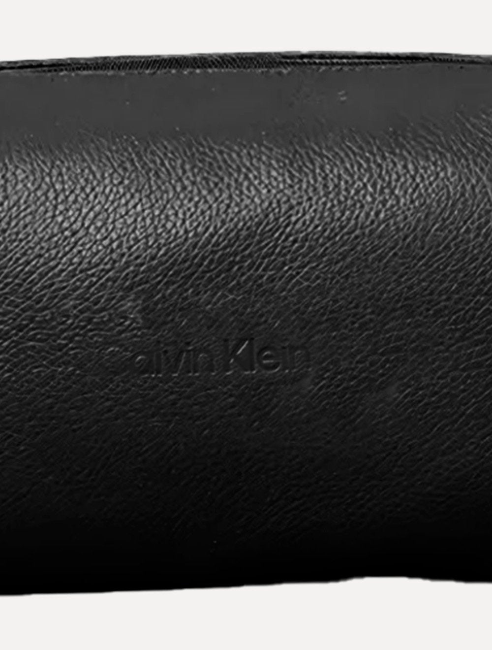 Necessaire Calvin Klein Jeans Lisa Couro Preta