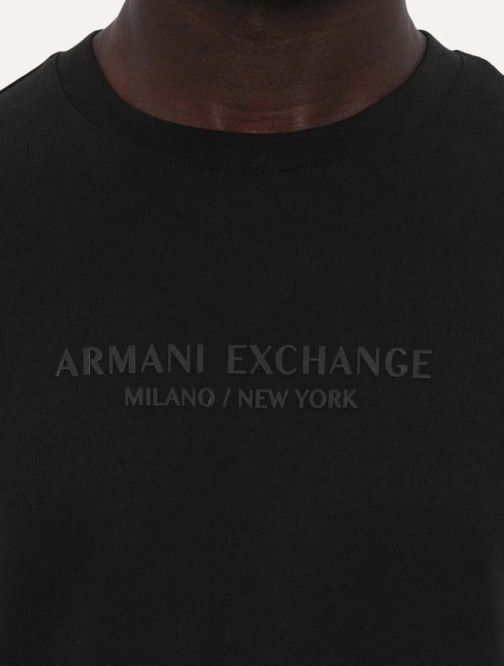 Camiseta Armani Exchange Masculina Milano New York Frontal Logo Preta