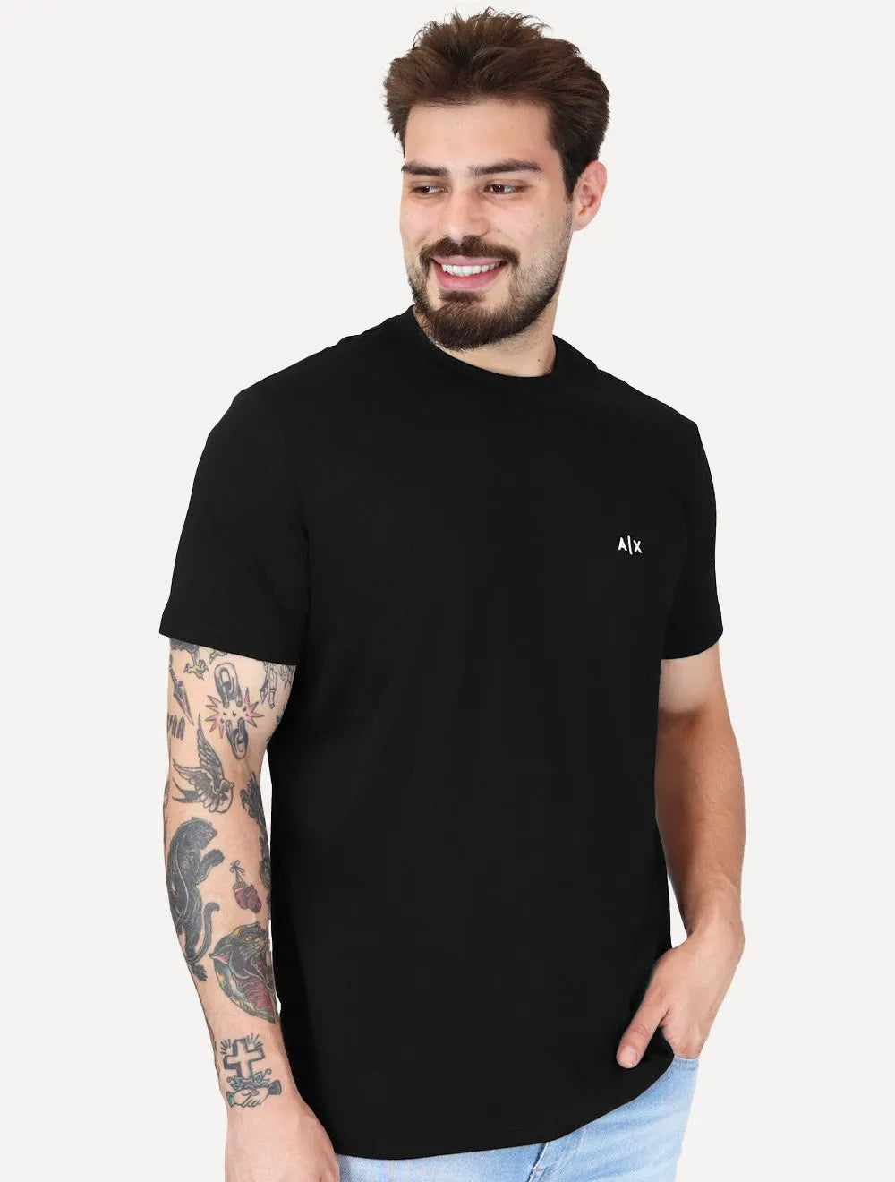 Camiseta Armani Exchange Masculina Regular Embroidery AX Logo Preta