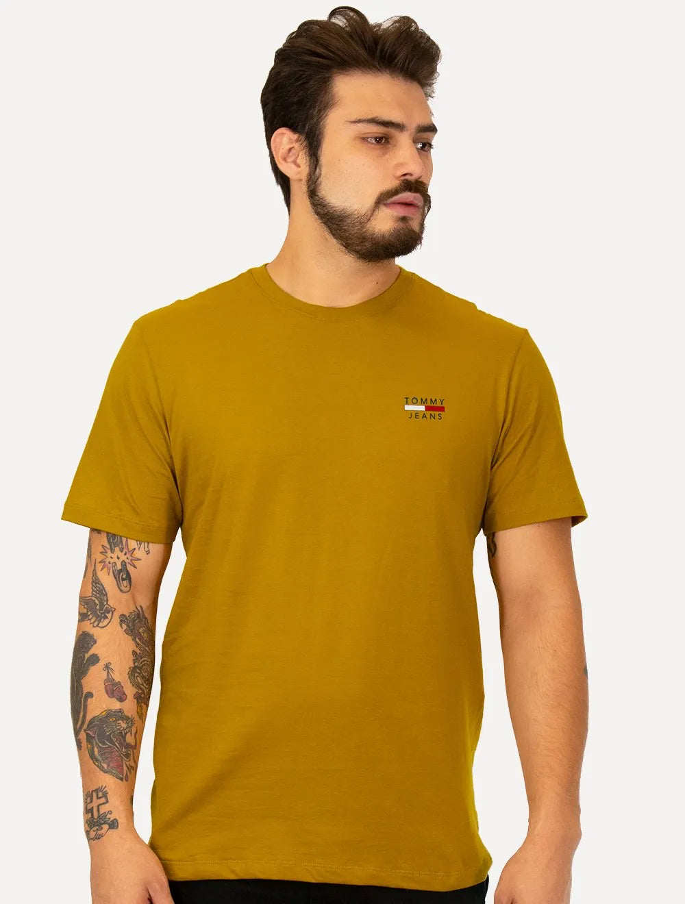 Camiseta Tommy Jeans Masculina Chest Logo Tee Mostarda