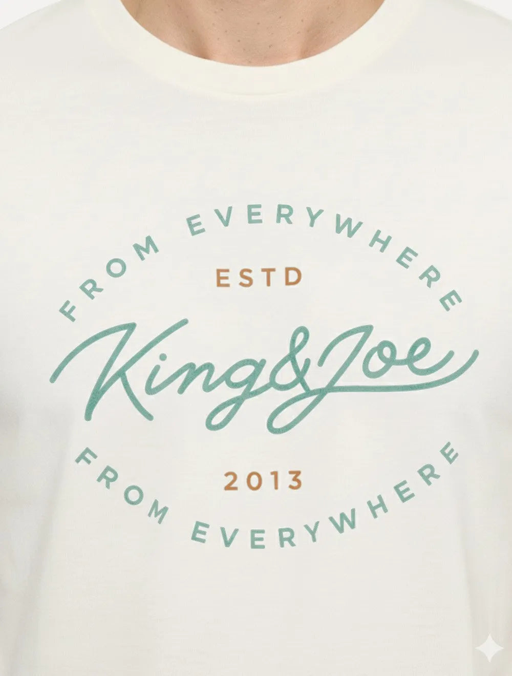 Camiseta King & Joe Masculina Signature Color Circle Estd 2013 Off White