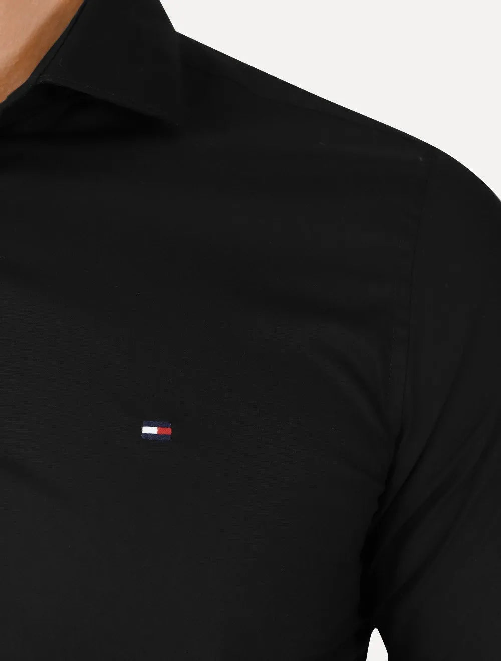 Camisa Tommy Hilfiger Masculina Slim THFlex Poplin Preto