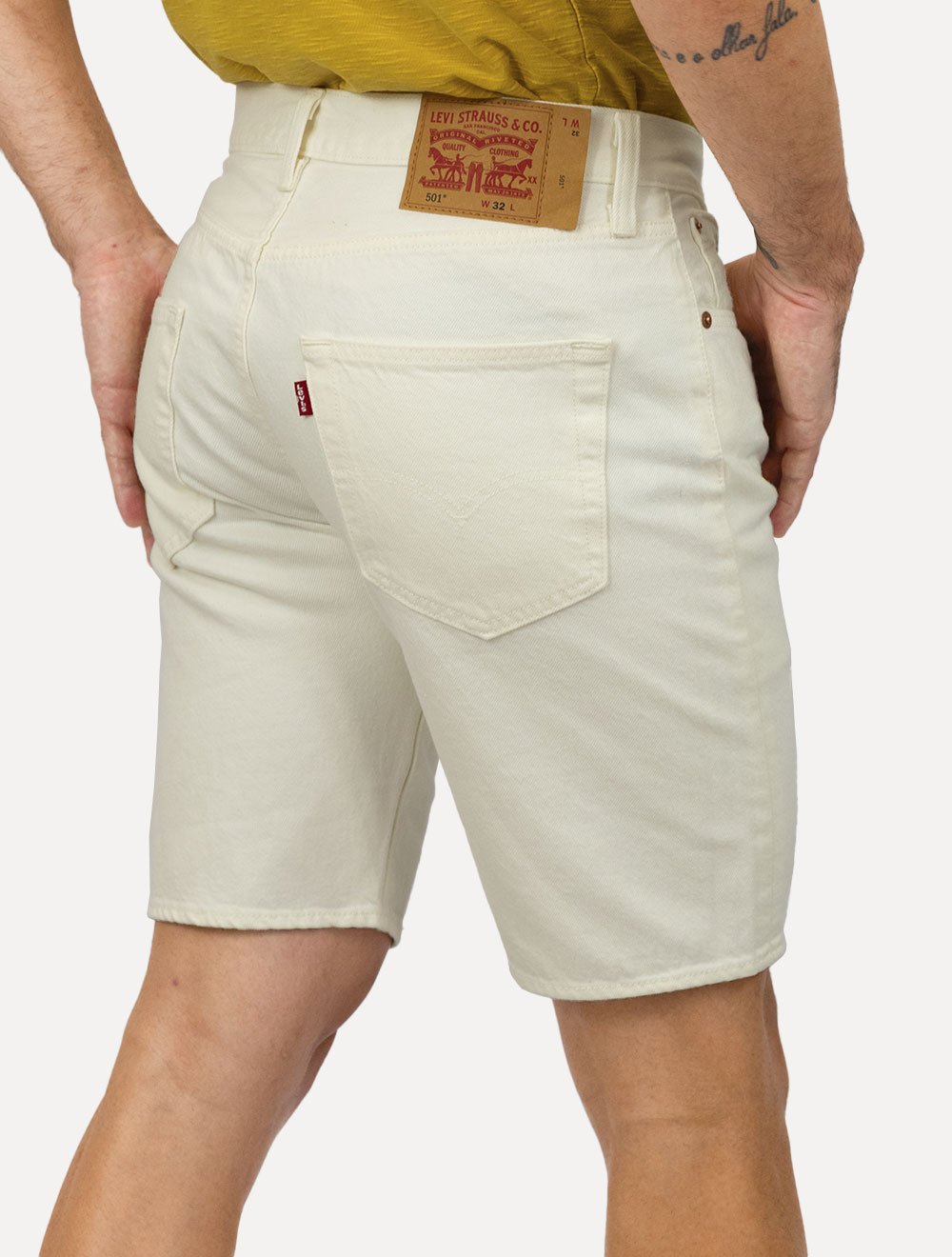 Bermuda Levis Jeans Masculina 501 Original Shorts Off-White