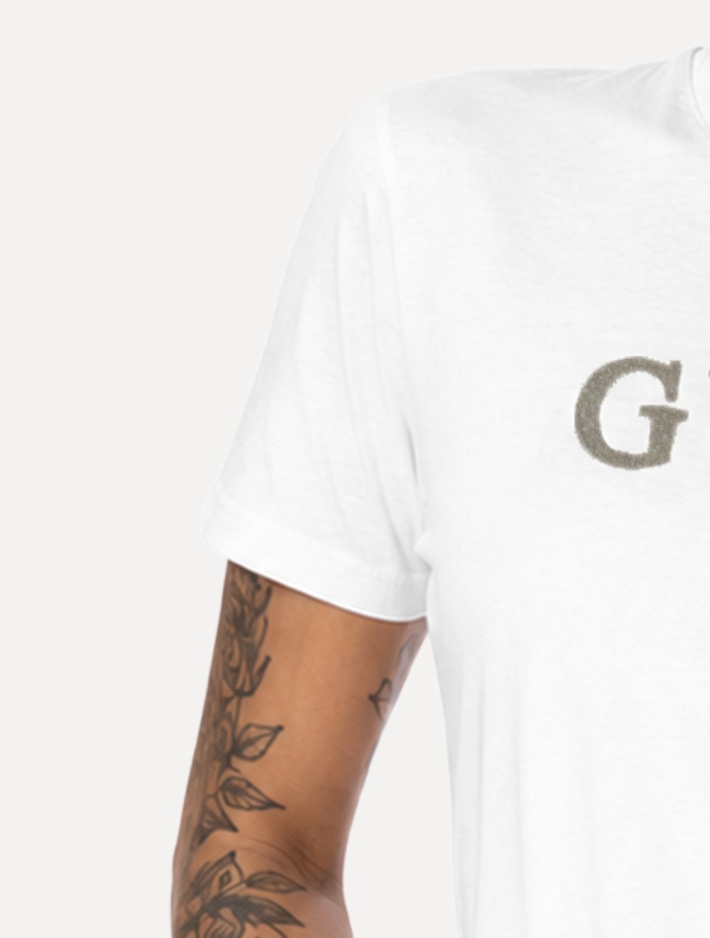 Camiseta Guess Feminina Silk Silver Logo Branco