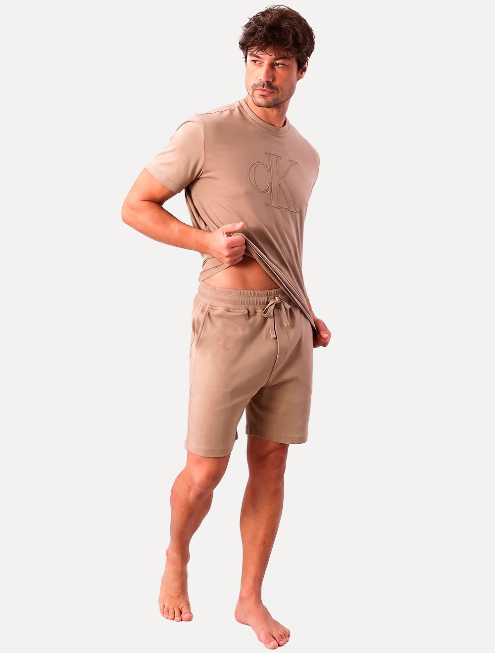 Bermuda Calvin Klein Masculina Suedine CK Logo Cáqui Médio
