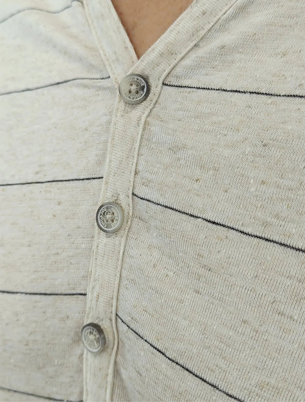 Camisa King & Joe Bata Masculina Manga Longa Henley Listrada Off-White