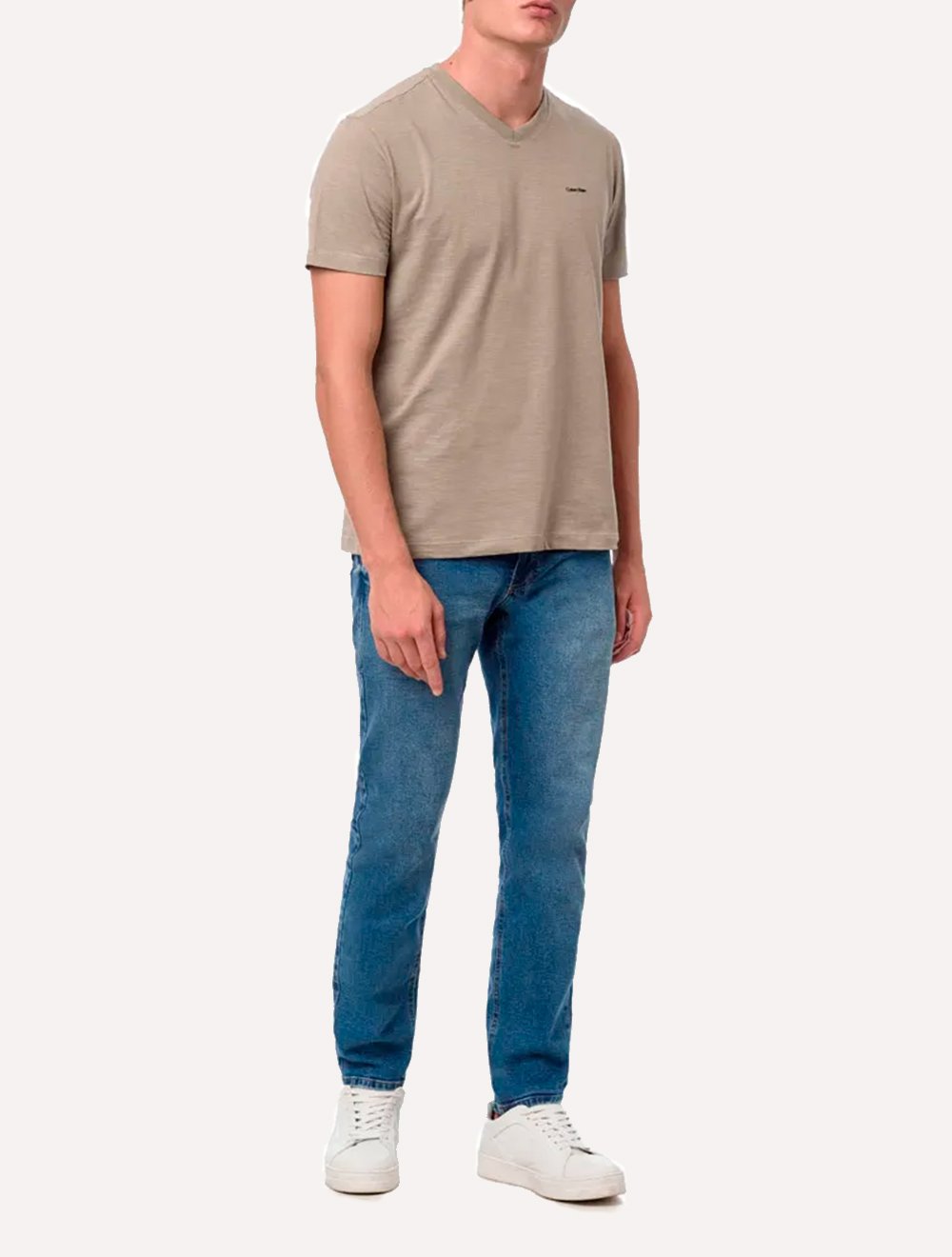 Camiseta Calvin Klein Masculina V-Neck Logo Flamê Cáqui Claro