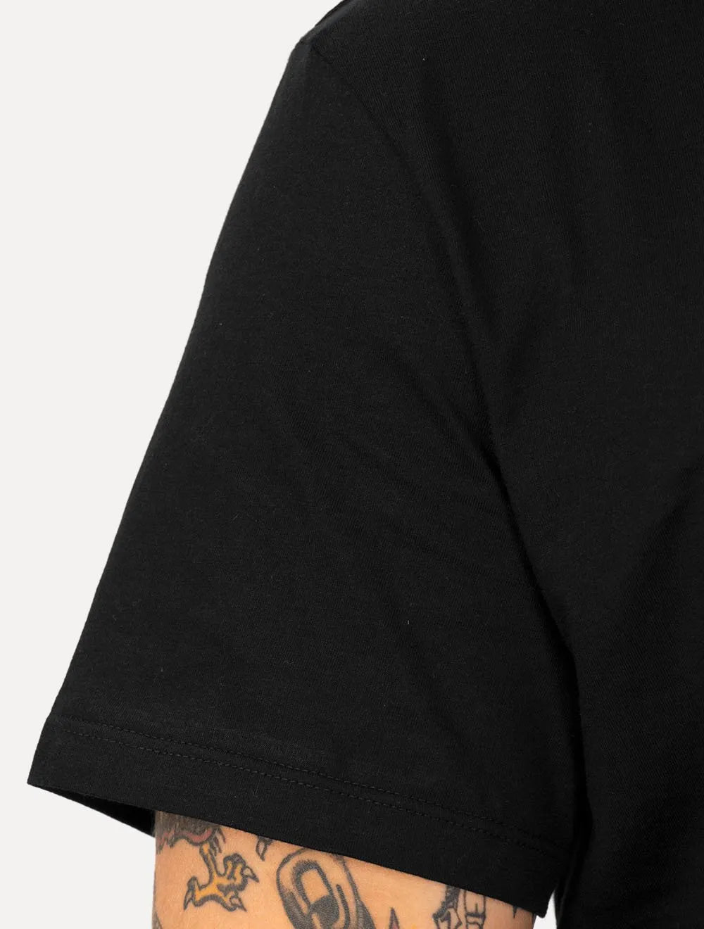Camiseta Colcci Masculina Cotton Lateral Tag Pocket Preta