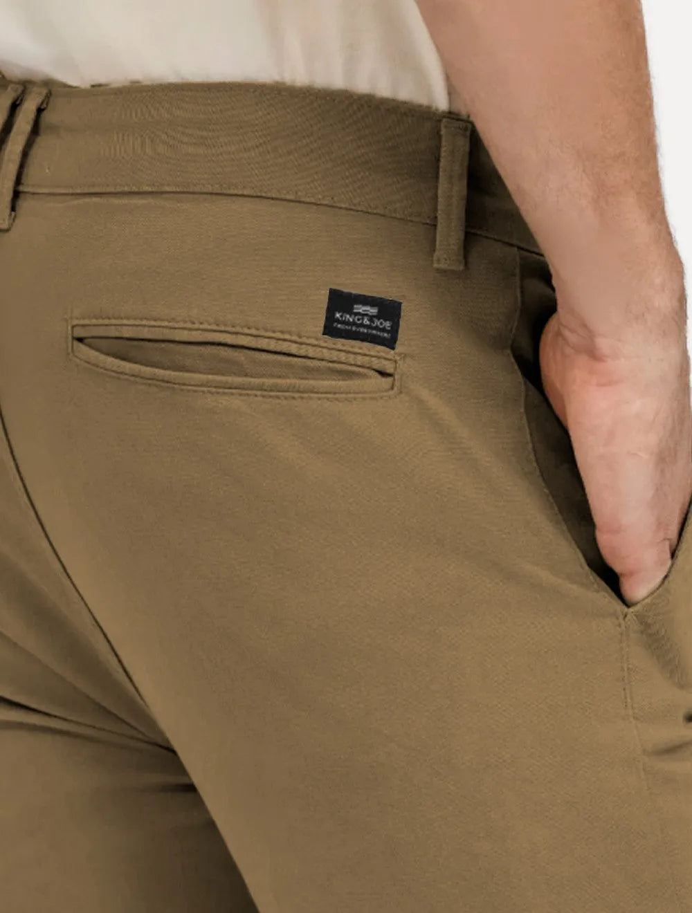 Calça King & Joe Sarja Masculina Slim Cáqui Médio