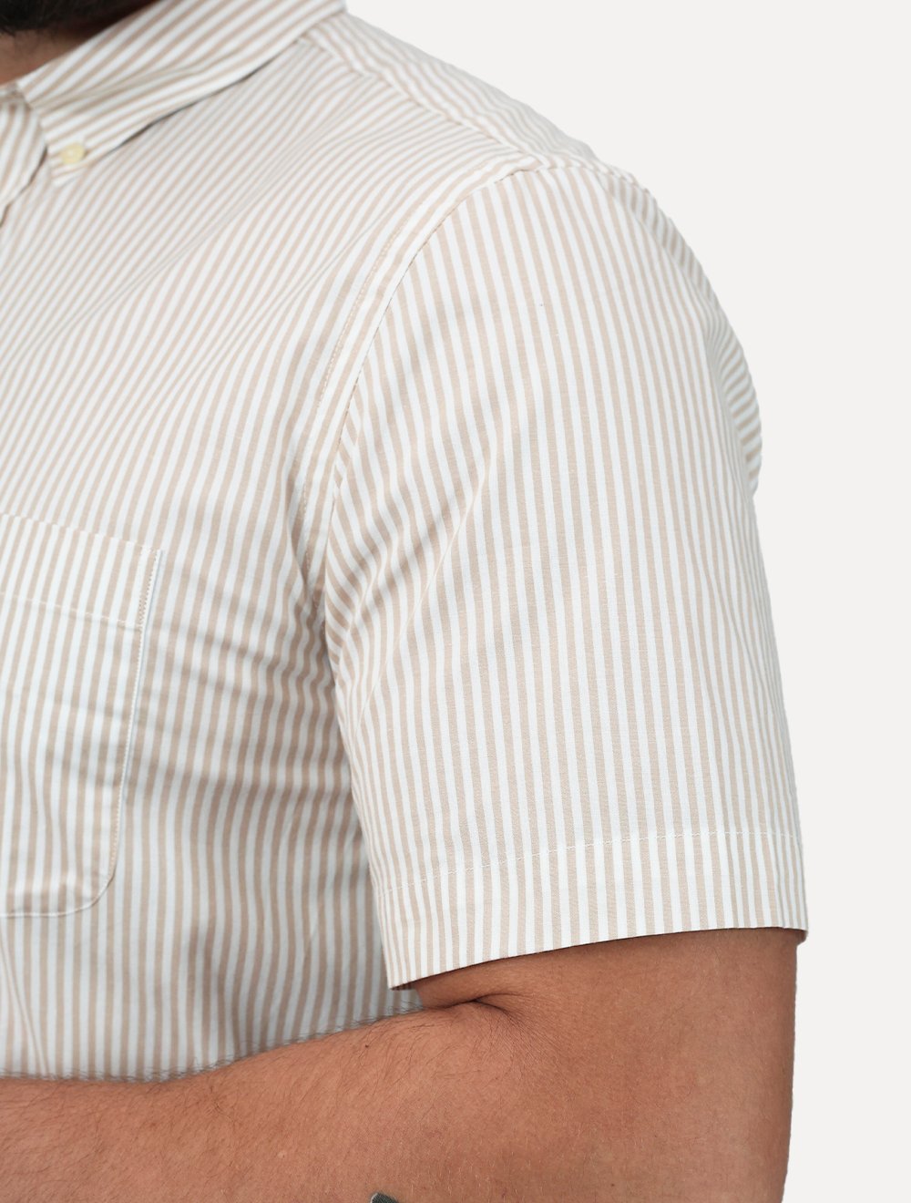 Camisa Tommy Hilfiger Masculina Manga Curta Regular Listrada Oxford Cáqui