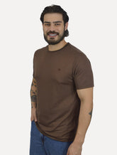 Camiseta Dudalina Masculina Regular Binada Friso Marrom Escuro