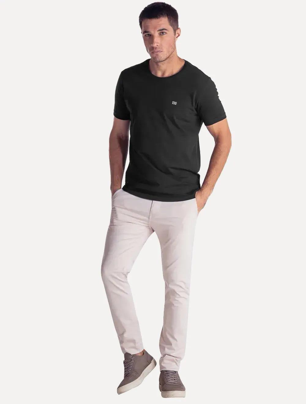 Camiseta King & Joe Masculina Slim Basic Light Small Logo Preta