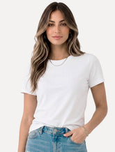 Camiseta Guess Feminina Patch Small Logo Branca