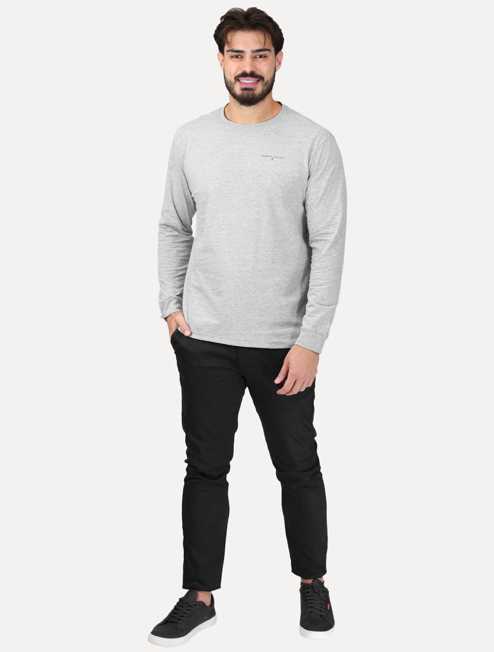 Camiseta Tommy Jeans Masculina Slim Manga Longa Linear Chest Cinza