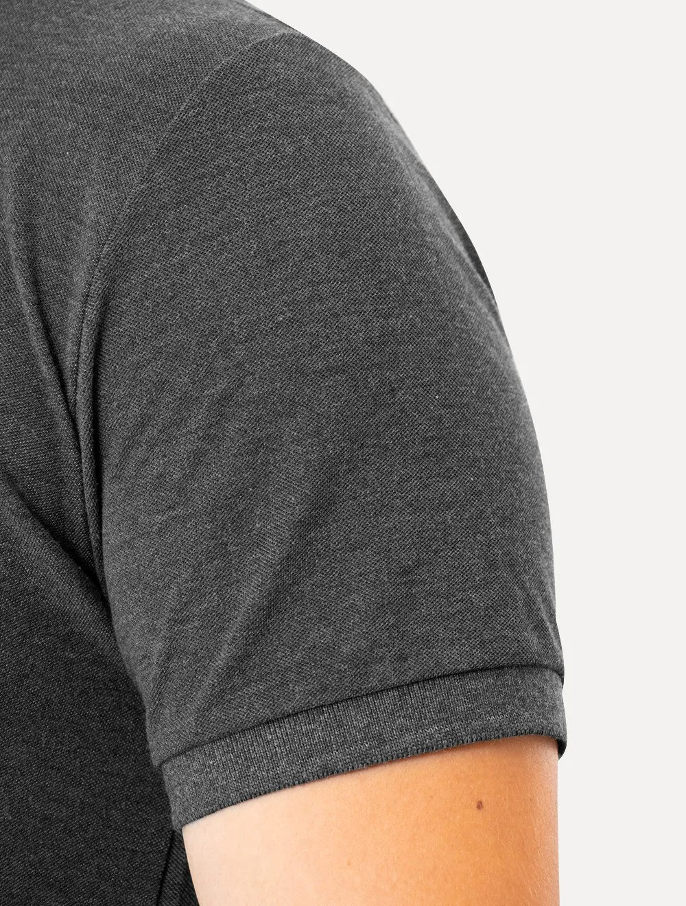 Polo Guess Masculina Piquet Bordado Friso Gola Cinza Escuro Mescla