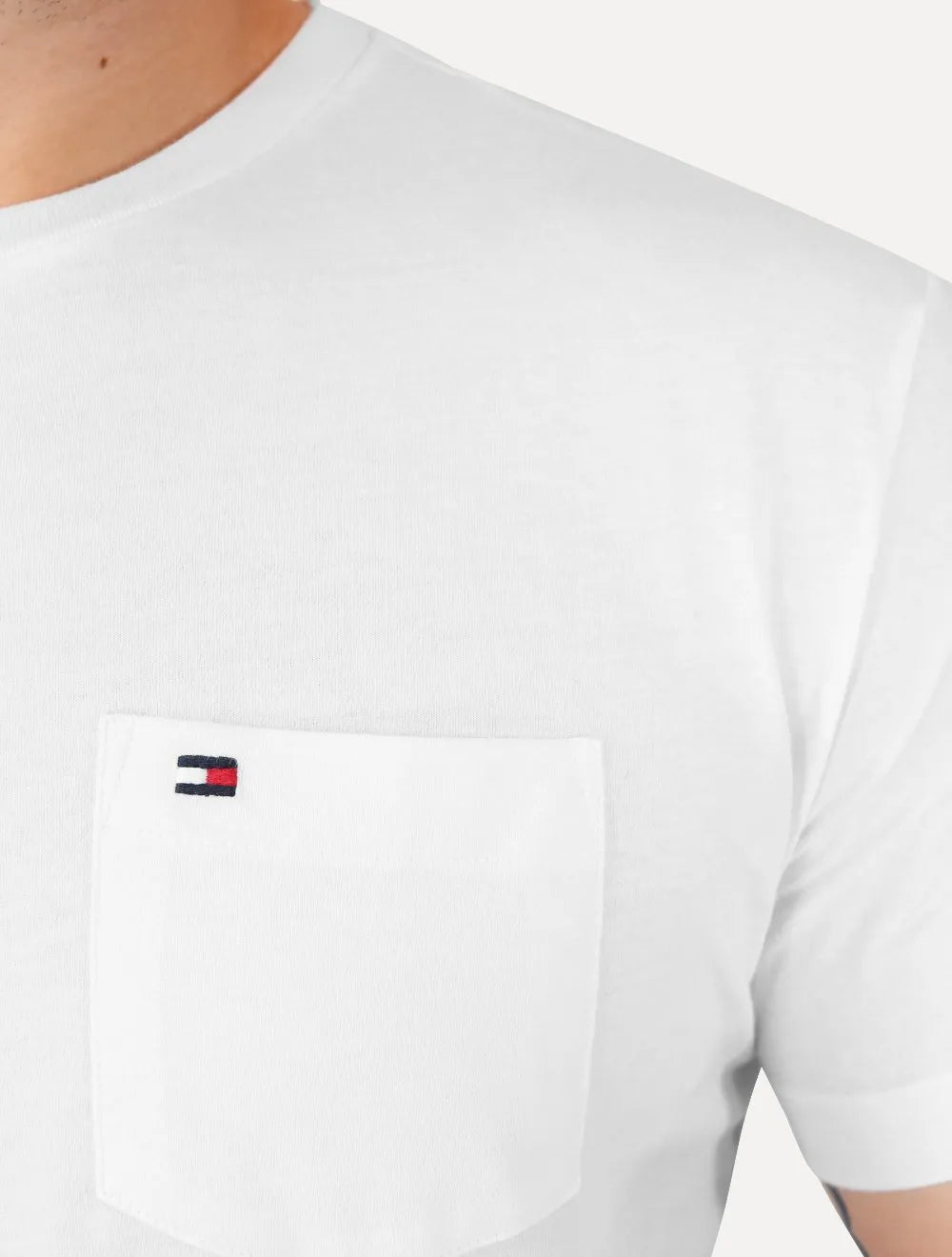 Camiseta Tommy Jeans Masculina Regular Pocket Branca
