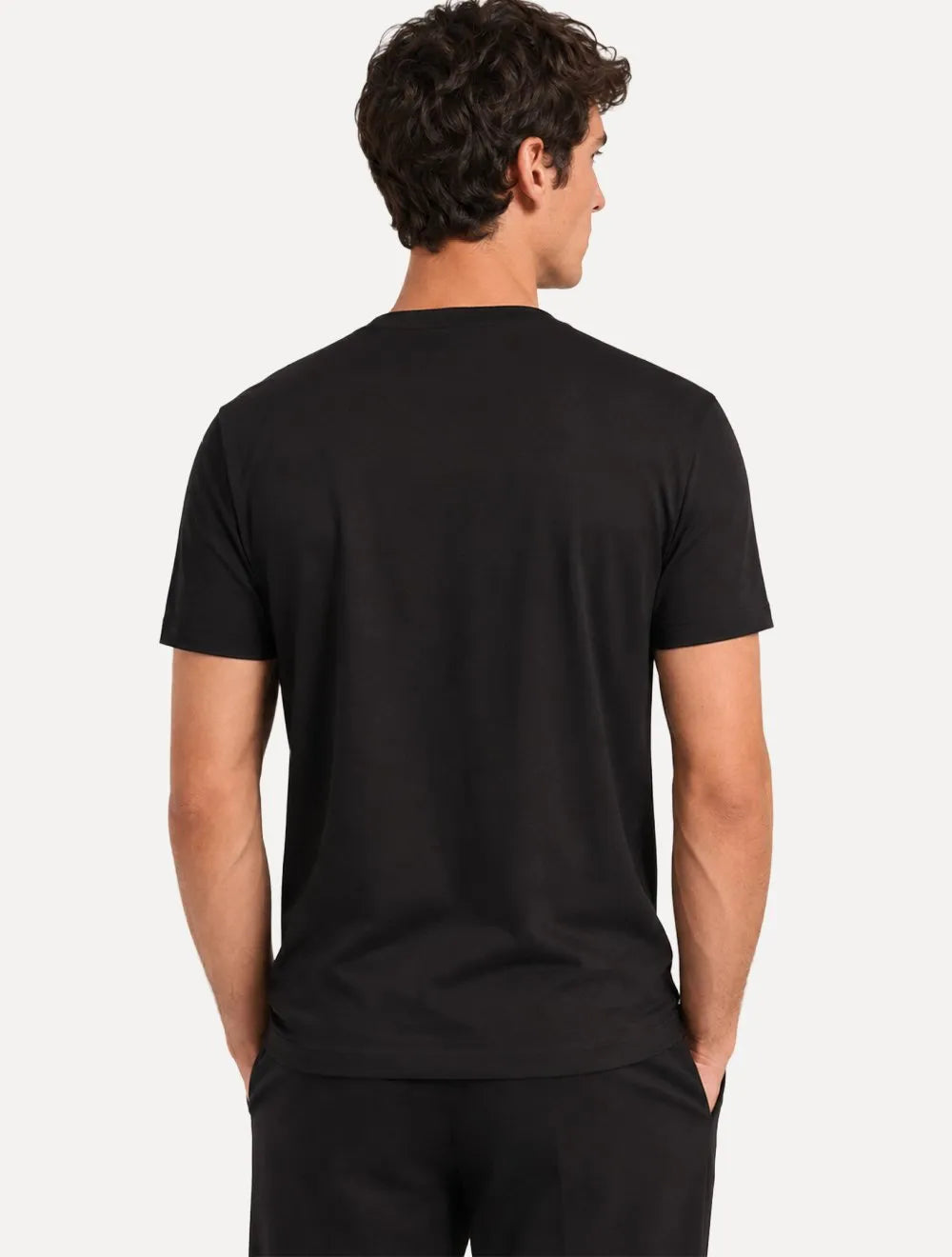 Camiseta Emporio Armani Masculina Bordado Logo Chest Preta