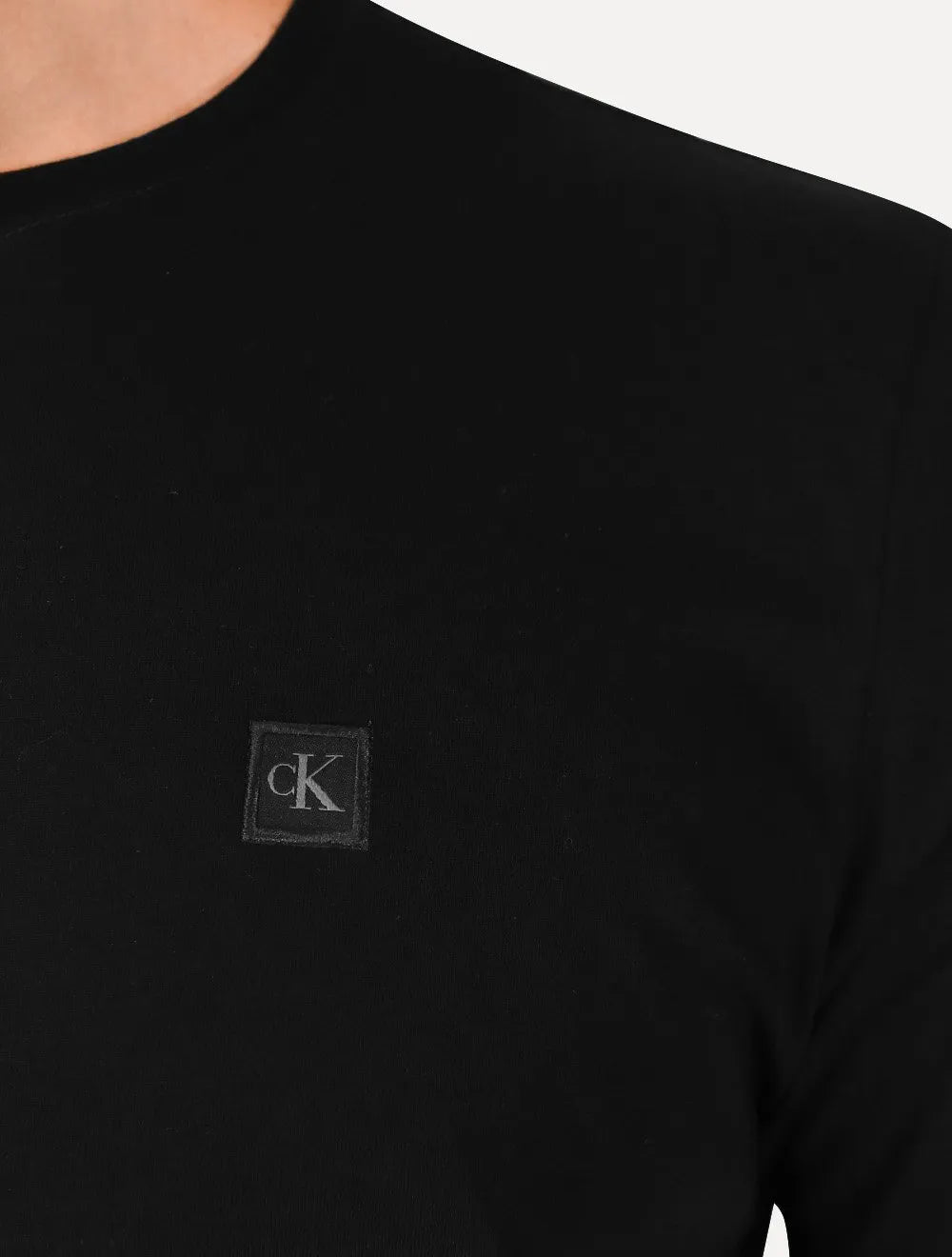 Camiseta Calvin Klein Jeans Masculina CK Embroidery Patch Preta