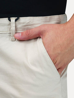 Bermuda Tommy Hilfiger Masculina de Sarja Stretch Areia