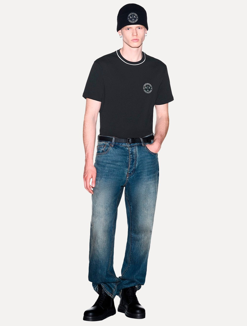 Camiseta Armani Exchange Masculina Regular Fit Patch Shield Logo Azul Marinho