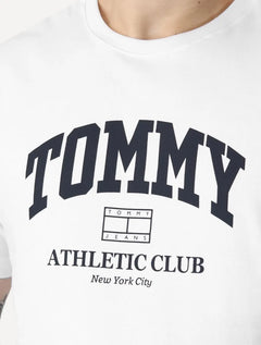 Camiseta Tommy Jeans Masculina Regular Athletic Club Branca