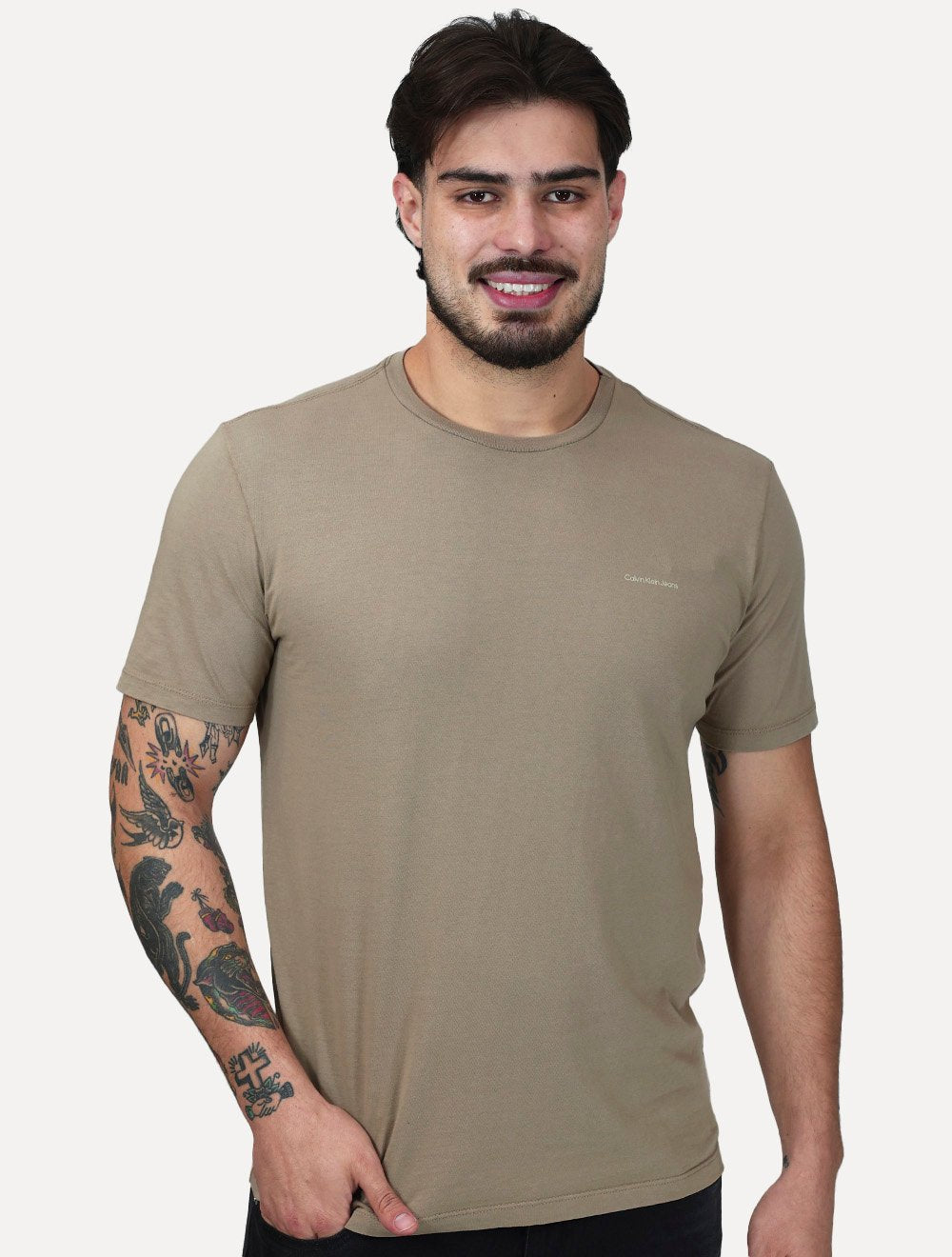 Camiseta Calvin Klein Jeans Masculina Light New Logo Cáqui Médio