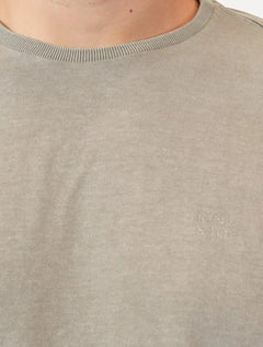 Camiseta King & Joe Masculina Estonada Basic Mono Small Logo Cinza Médio