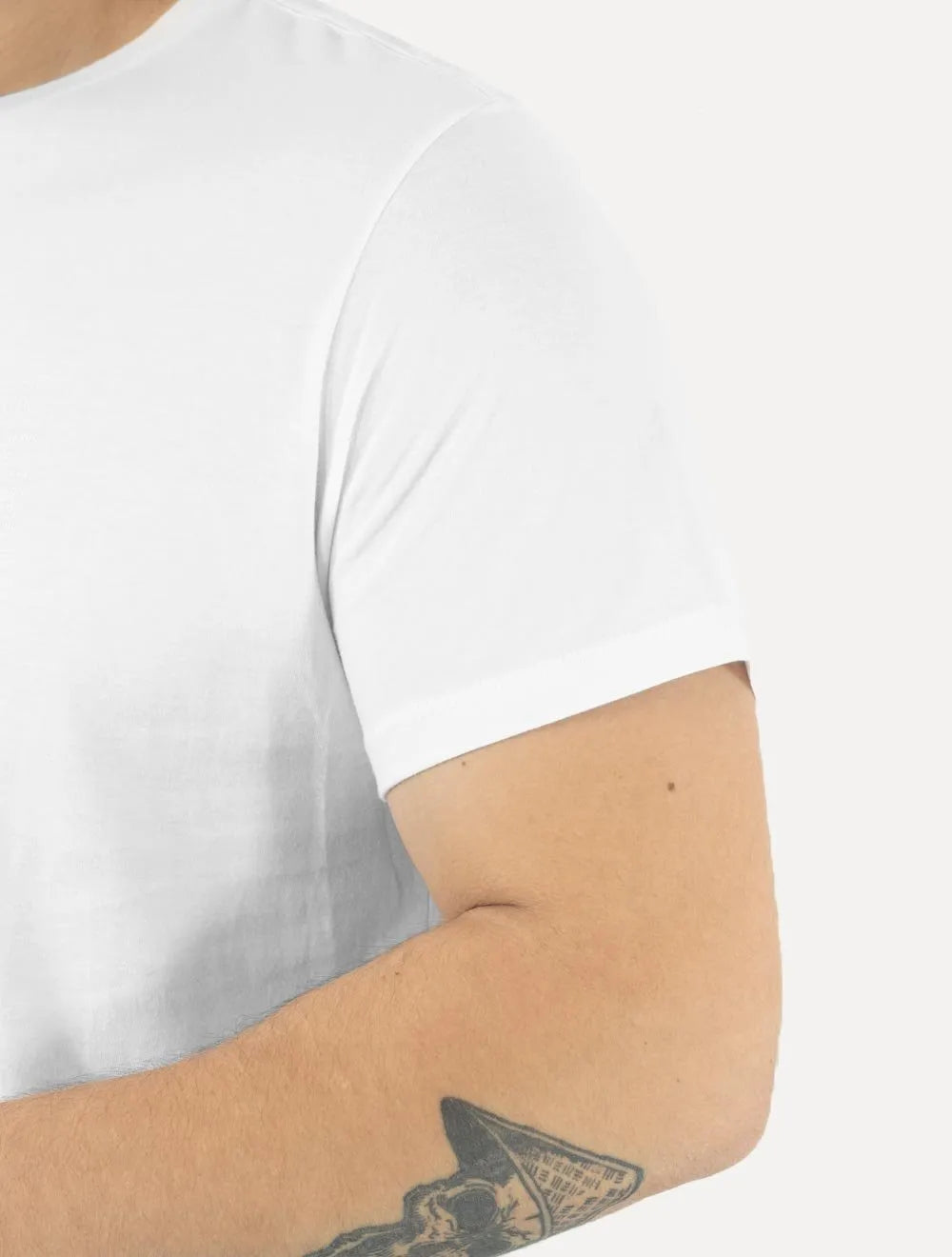 Camiseta Ellus Masculina Cotton Fine Originals Classic Rebel Soul Branca