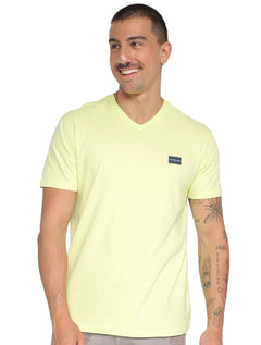 Camiseta Calvin Klein Jeans Masculina Gola V Dark Square Amarelo Claro