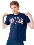 Camiseta Tommy Jeans Masculina Regular Classic Collegiate Flag Azul Marinho