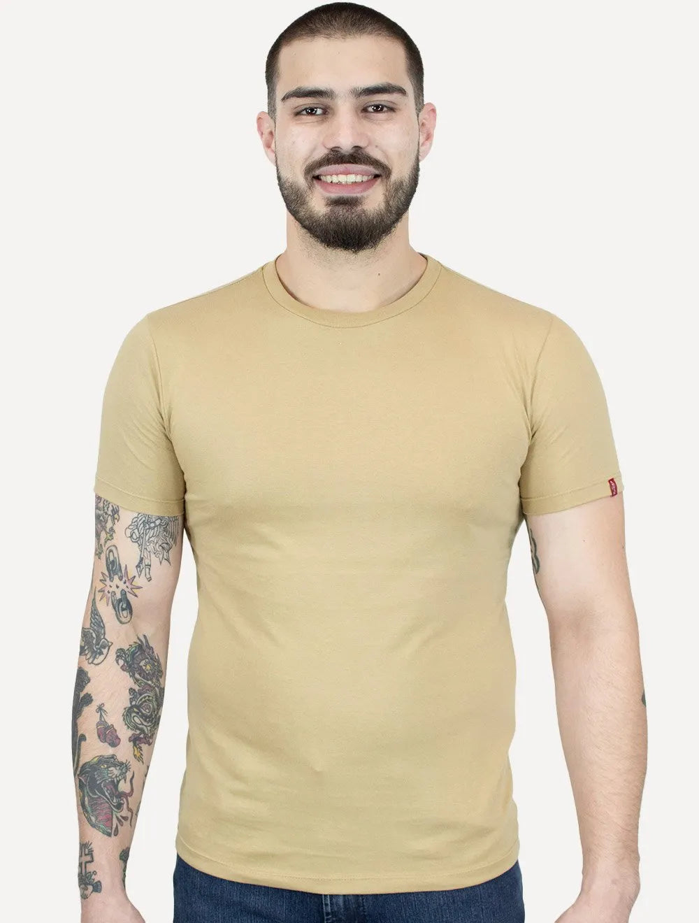 Camiseta Levis Masculina Slim Tab Lisa Cáqui