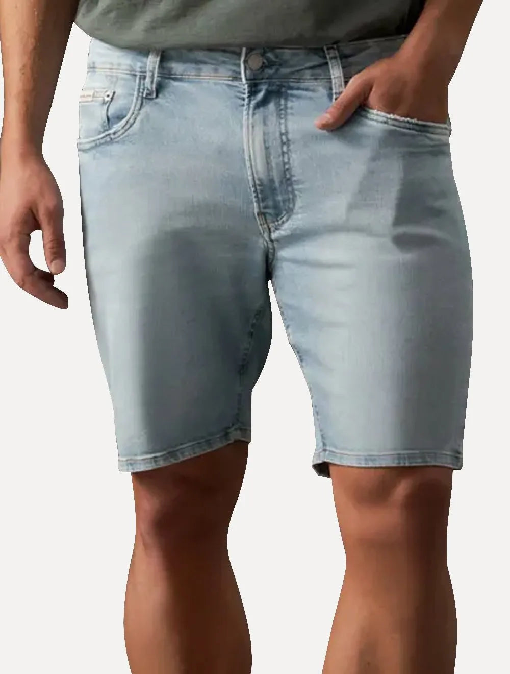 Bermuda Calvin Klein Jeans Masculina Carnaby 9' 5 Pockets Azul Claro